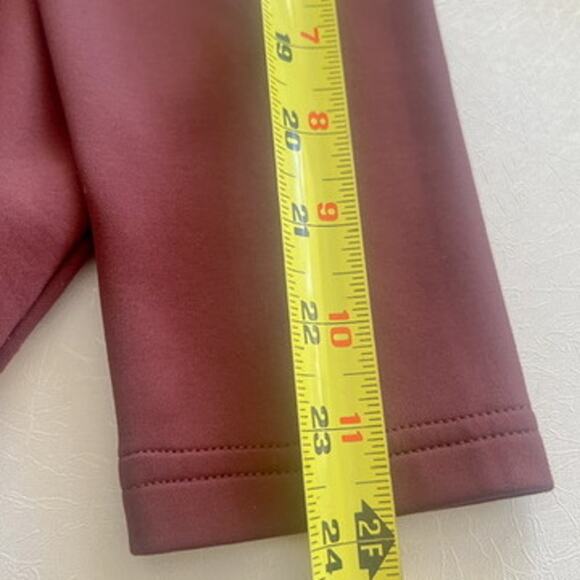 Maroon Ariat Embroidered 1/4 Zip Pullover Women's Cold Series Jacket Medium - Picture 6 of 10